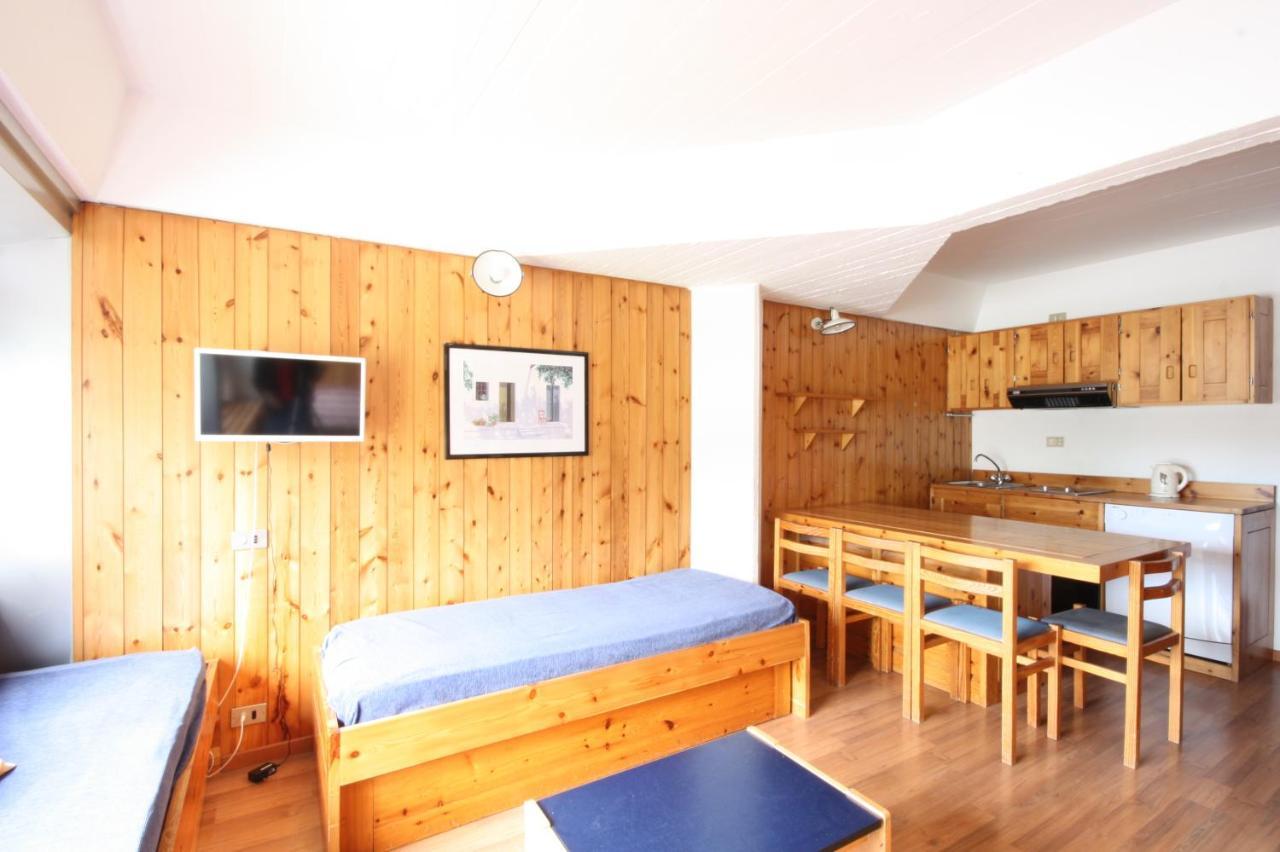 Marilleva 1400 Appartamenti Montana Экстерьер фото