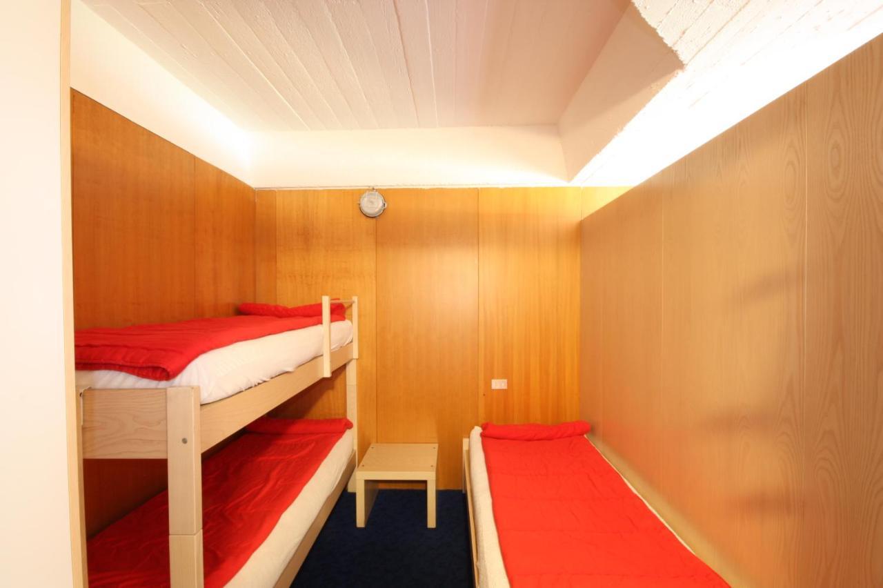 Marilleva 1400 Appartamenti Montana Экстерьер фото